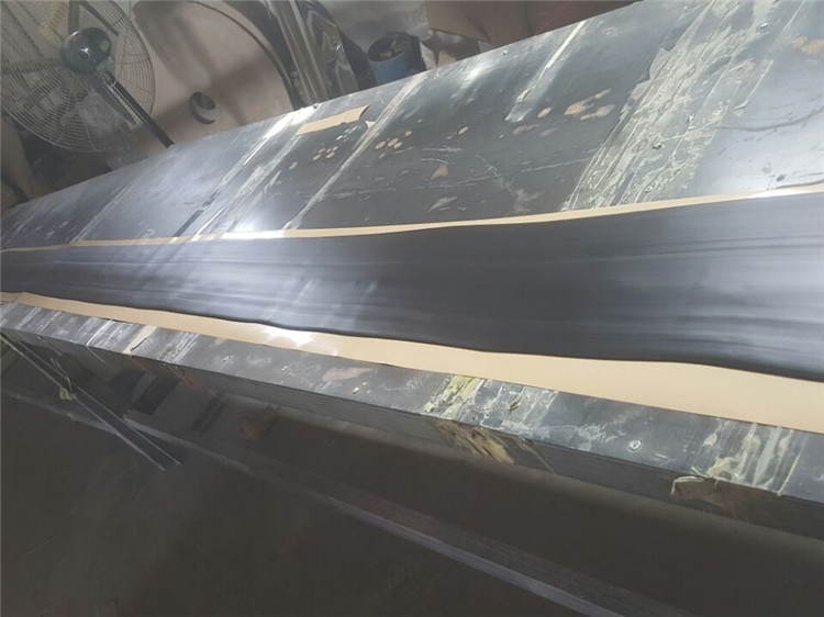 自粘型止水条.jpg 自粘型止水条.jpg